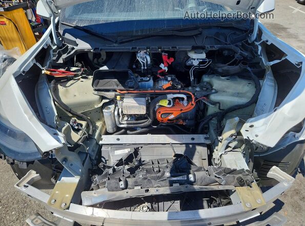 7SAYGDED3RF047901 2024 TESLA MODEL White უკანა სალონის ხედი