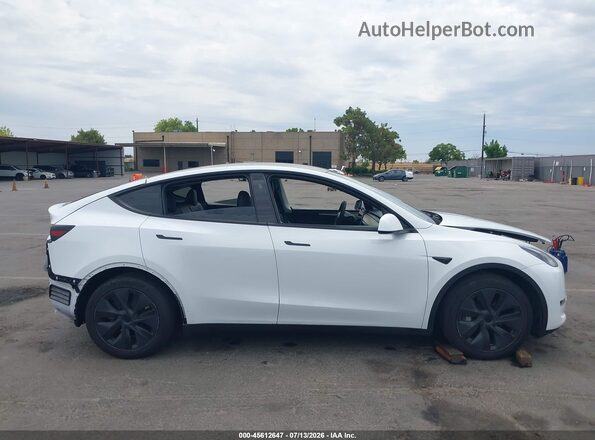 7SAYGDED3RF117932 2024 TESLA MODEL Y White ხელსაწყოთა პანელის ხედი