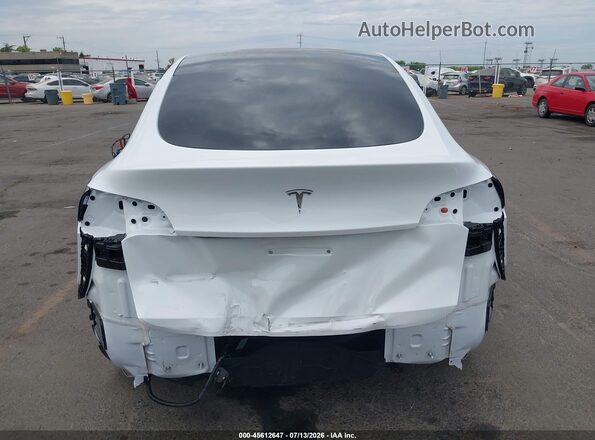 7SAYGDED3RF117932 2024 TESLA MODEL Y White 