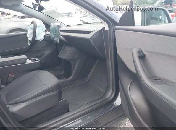 7SAYGDED3TA601295 2026 TESLA MODEL Y Серый Вид салона спереди