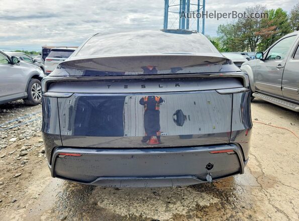 7SAYGDED3TF585229 2026 TESLA MODEL Gray Հետևի տեսք