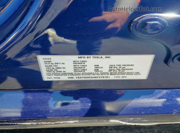 7SAYGDED4SF278781 2025 TESLA MODEL Blue Панорамний вид салону 360°