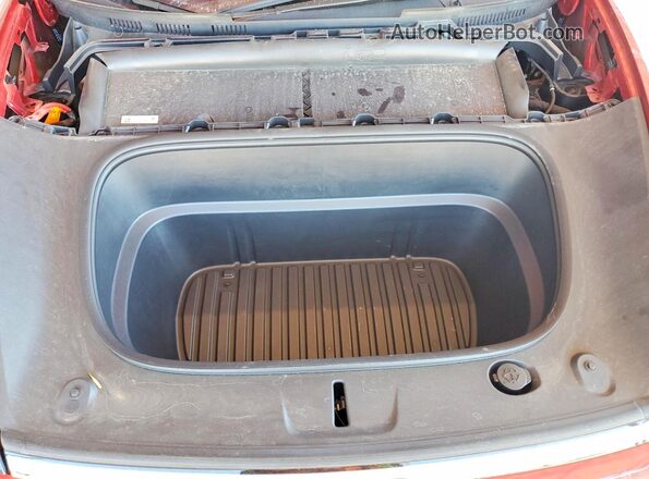 7SAYGDED4TA459121 2026 TESLA MODEL Red ძრავის განყოფილების ხედი