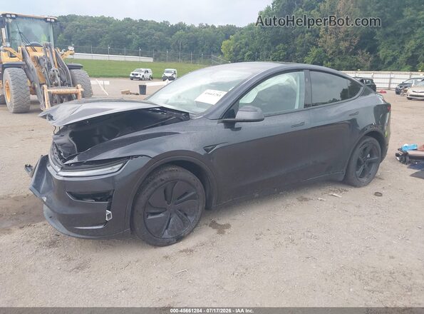 7SAYGDED4TA471480 2026 TESLA MODEL Y Серый Передняя левая четверть