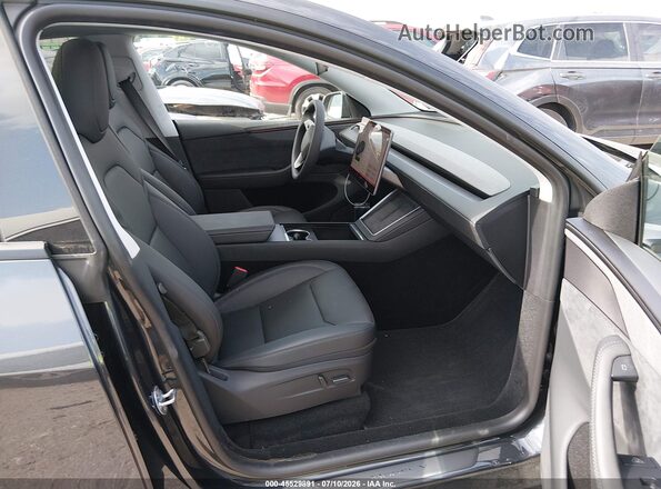 7SAYGDED4TA610443 2026 TESLA MODEL Y Gray Вид салону спереду