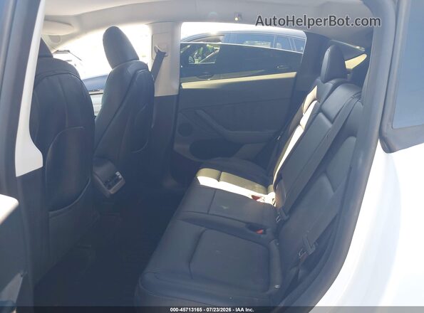 7SAYGDED5RF105281 2024 TESLA MODEL Y White VIN կոդի պիտակի տեսք