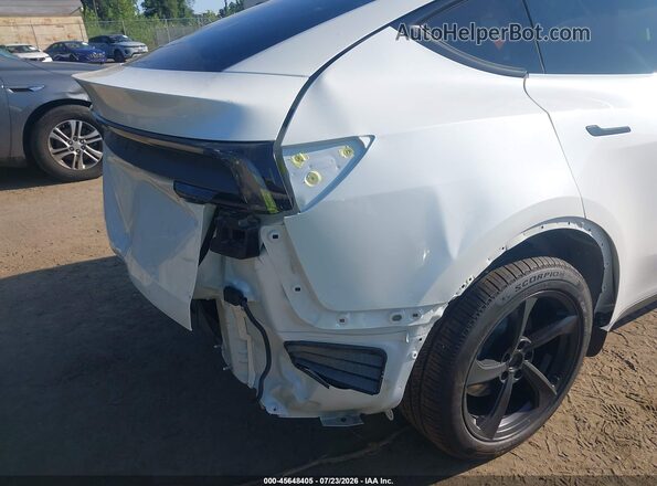 7SAYGDED5TA647663 2026 TESLA MODEL Y White 