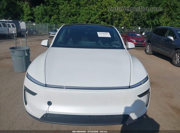 7SAYGDED5TA647663 2026 TESLA MODEL Y White უკანა სალონის ხედი
