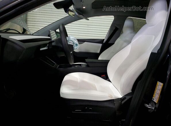 7SAYGDED5TF397635 2026 TESLA MODEL Charcoal Front interior view