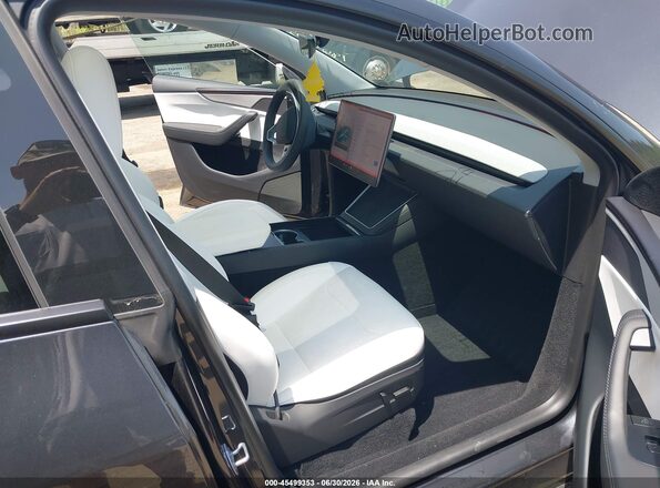 7SAYGDED6TF441805 2026 TESLA MODEL Y Black Vista interior delantera