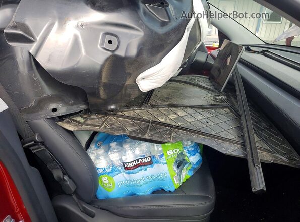 7SAYGDED6TF550829 2026 TESLA MODEL Красный Вид салона спереди