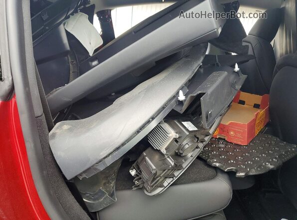 7SAYGDED6TF550829 2026 TESLA MODEL Красный Вид задних сидений
