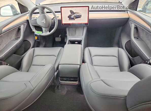 7SAYGDED7RA329696 2024 TESLA MODEL Gray Widok deski rozdzielczej