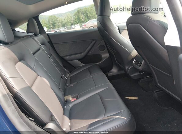 7SAYGDED7RF017154 2024 TESLA MODEL Y Blue Вид наклейки з VIN-кодом