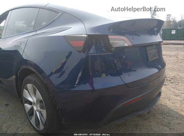 7SAYGDED7RF017154 2024 TESLA MODEL Y Blue Вид спереду