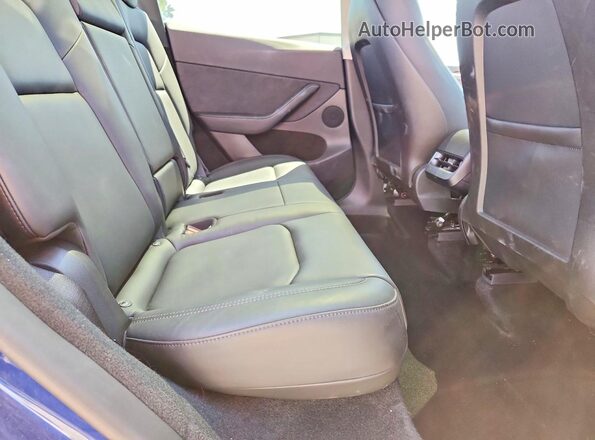 7SAYGDED7RF127122 2024 TESLA MODEL Blue Вид задніх сидінь