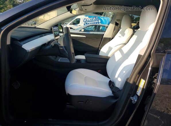 7SAYGDED7SA350991 2025 TESLA MODEL Black Вид салону спереду