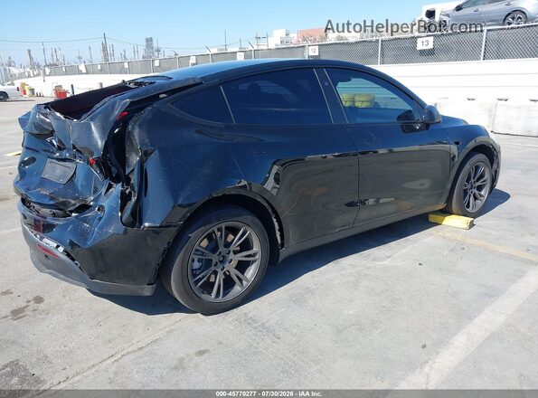 7SAYGDED7SF231017 2025 TESLA MODEL Y Black Tył prawy