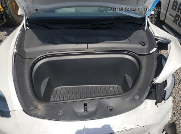 7SAYGDED8RF123807 2024 TESLA MODEL White Вид задньої частини салону