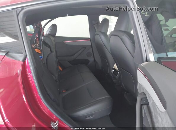 7SAYGDED8TA654123 2026 TESLA MODEL Y Красный Вид наклейки с VIN-кодом