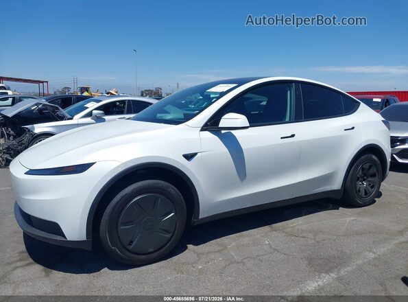 7SAYGDED8TA705815 2026 TESLA MODEL Y White სალონის 360-გრადუსიანი ხედი