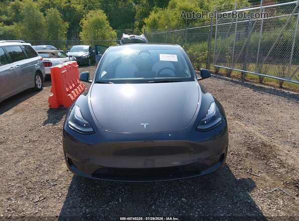 7SAYGDED9PF948106 2023 TESLA MODEL Y Gray Առջևի վահանակի տեսք