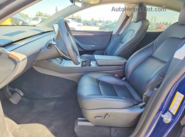 7SAYGDED9RF047465 2024 TESLA MODEL Blue Вид салону спереду