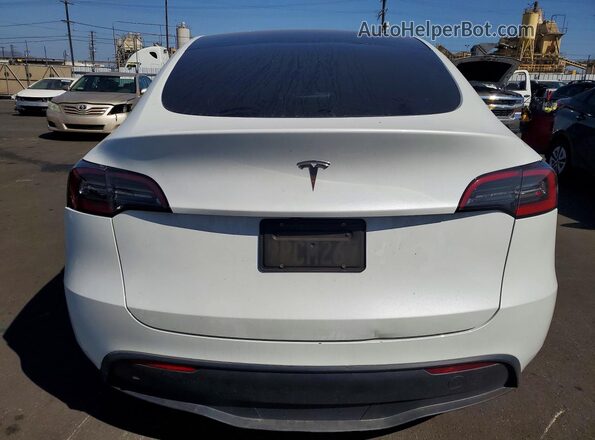 7SAYGDED9RF197687 2024 TESLA MODEL White უკანა ხედი