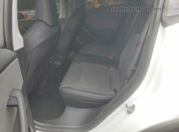 7SAYGDED9TA585846 2026 TESLA OTHER Белый Вид задних сидений