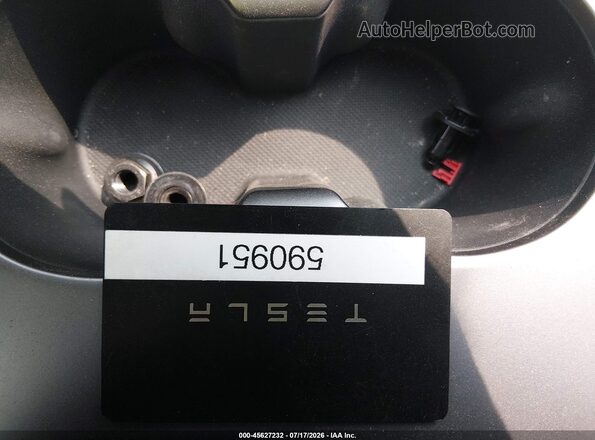 7SAYGDED9TA590951 2026 TESLA MODEL Y Gray Առջևի վահանակի տեսք