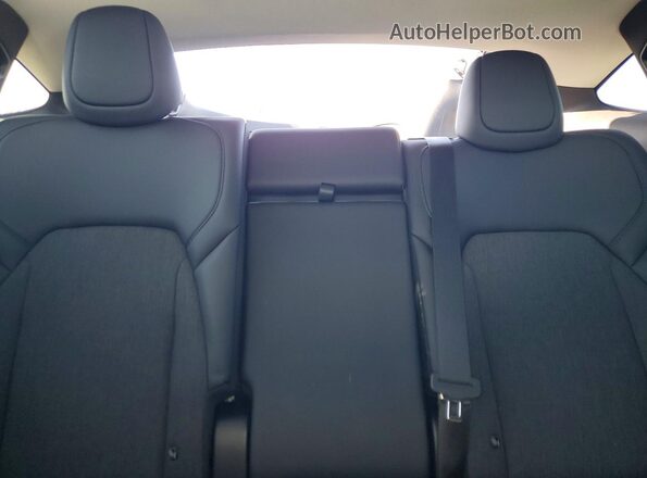 7SAYGDED9TA596877 2026 TESLA MODEL White უკანა სავარძლების ხედი