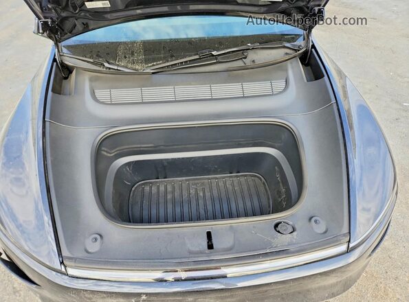 7SAYGDED9TF613681 2026 TESLA MODEL Gray უკანა სალონის ხედი