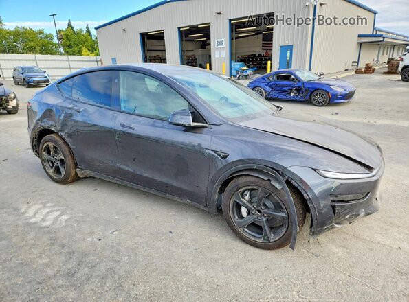 7SAYGDED9TF613681 2026 TESLA MODEL Gray წინა მარჯვენა