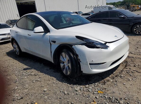 7SAYGDEDXRF084220 2024 TESLA MODEL White Передня права чверть