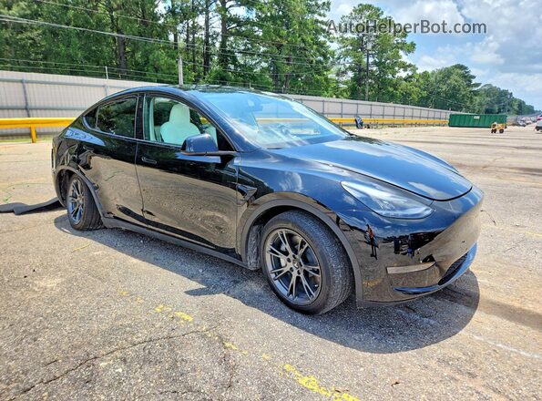 7SAYGDEDXRF103672 2024 TESLA MODEL Черный Передняя правая четверть