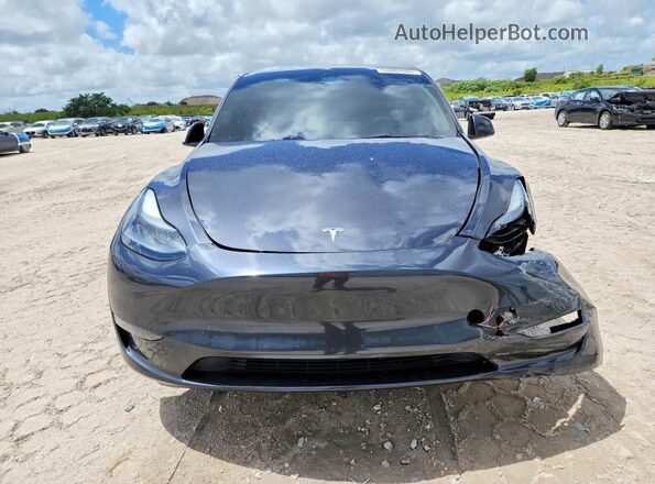 7SAYGDEDXRF190652 2024 TESLA MODEL Gray Front view