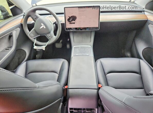 7SAYGDEDXRF190652 2024 TESLA MODEL Gray Dashboard view
