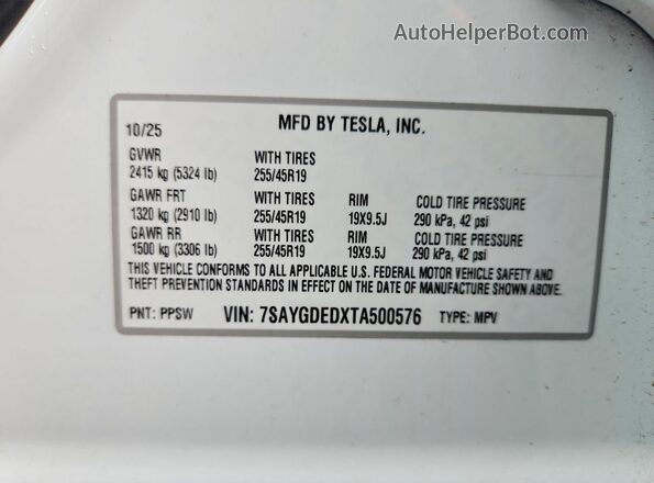 7SAYGDEDXTA500576 2026 TESLA MODEL White ძრავის განყოფილების ხედი