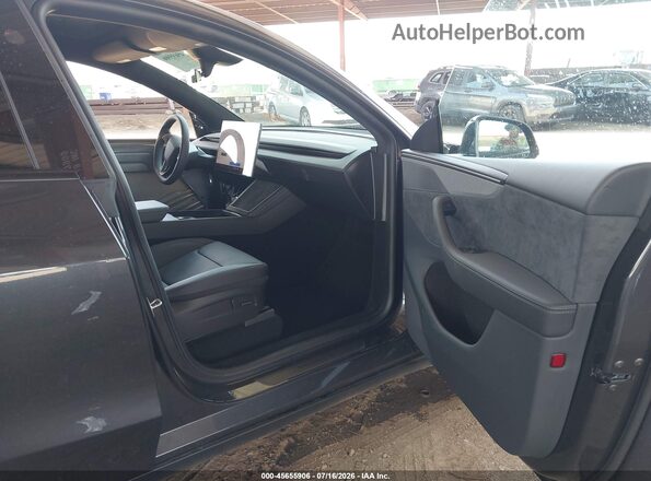 7SAYGDEDXTF646138 2026 TESLA MODEL Y Black Vista interior delantera