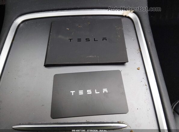 7SAYGDEE0NF370919 2022 TESLA MODEL Y Gray Dashboard view