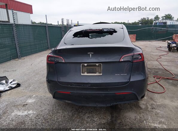 7SAYGDEE0NF370919 2022 TESLA MODEL Y Gray 