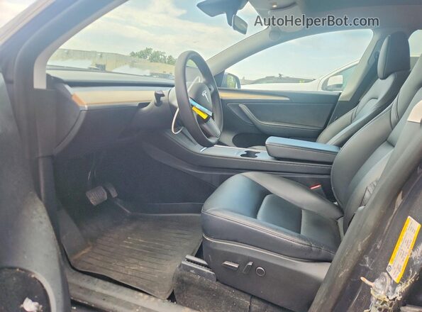 7SAYGDEE0PA040147 2023 TESLA MODEL Gray Vista interior delantera
