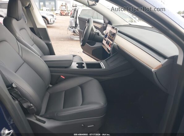 7SAYGDEE0PA060317 2023 TESLA MODEL Y Синий Вид салона спереди