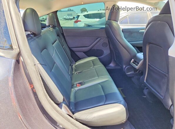7SAYGDEE0RA234969 2024 TESLA MODEL Угольный Вид задней части салона