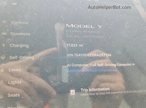 7SAYGDEE0RA257734 2024 TESLA MODEL Белый Вид щитка приборов