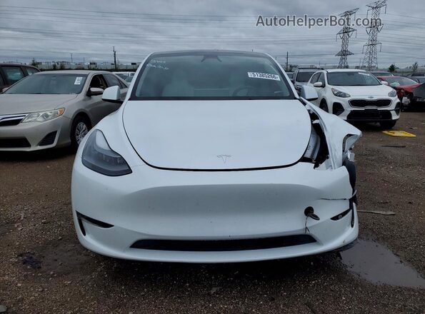 7SAYGDEE0RA257734 2024 TESLA MODEL Белый Вид спереди