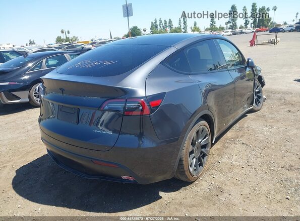 7SAYGDEE0RF025931 2024 TESLA MODEL Y Gray Rear right