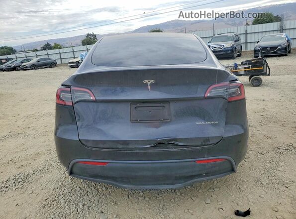 7SAYGDEE0RF158429 2024 TESLA MODEL Gray Вид ззаду
