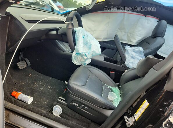 7SAYGDEE0TA650091 2026 TESLA MODEL Black Սալոնի դիմացի տեսք