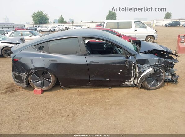 7SAYGDEE0TF580109 2026 TESLA MODEL Y Gray Rear interior view